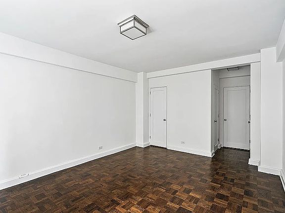 3rd image of 945 5th Ave APT 7F