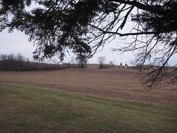 5th image of W8637 County Road T