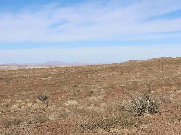 109 N Cervenka Rd, Terlingua, TX 79852