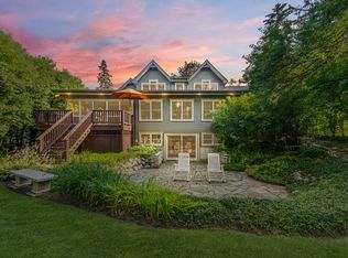 590 W Helen Rd, Palatine, IL 60067