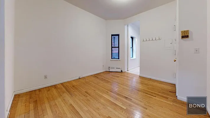 Rented by Bond New York | media 6