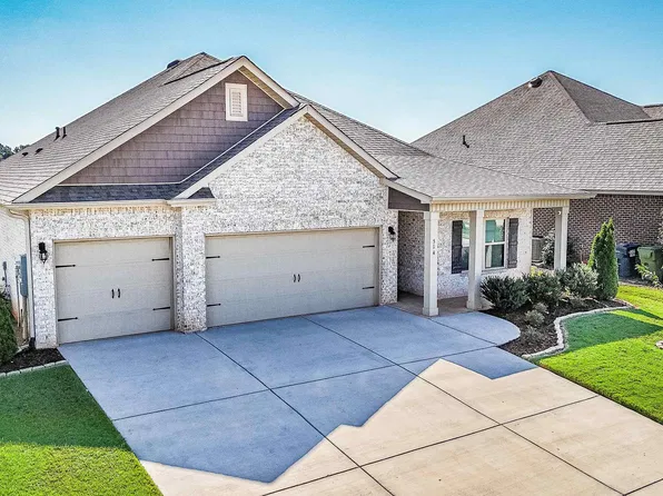 514 E River Landing Blvd, Madison, AL 35756