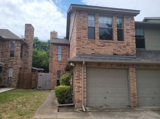 1221 W Hudgins St, Grapevine, TX 76051