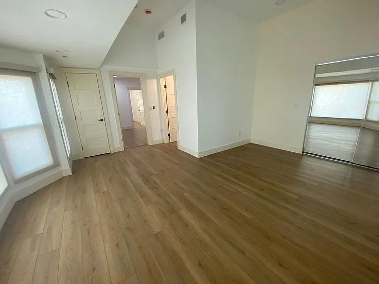 303 S Alta Vista Ave — Photo 20