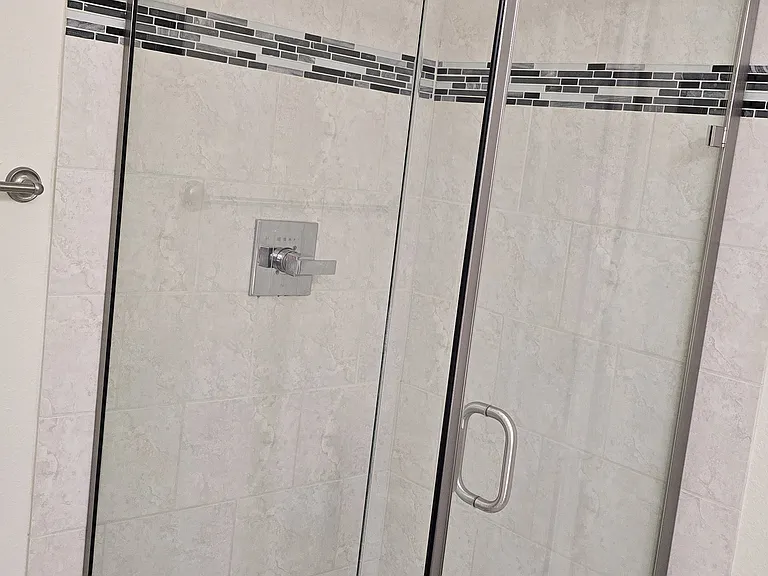 Guest Bedroom Shower (downstairs)