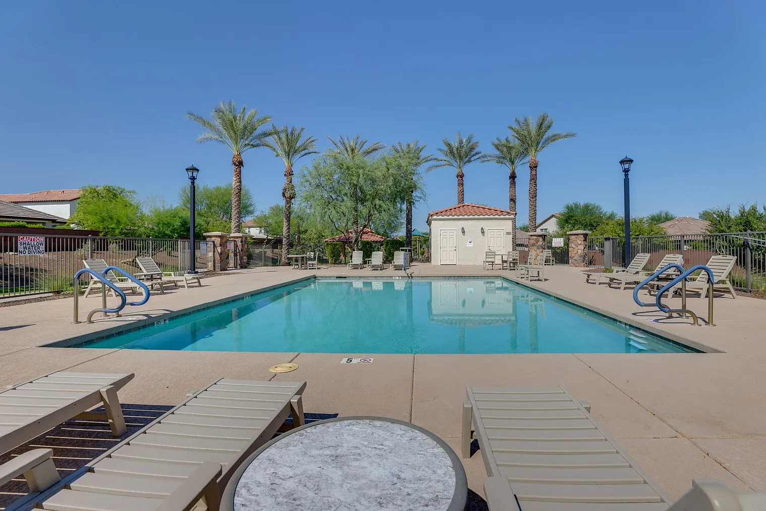 3 bed, 2.0 bath, 1797 sqft, $3,580 — Photo 3