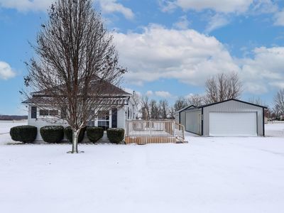 3242 Eme Rd, Arcola, IN, 46704