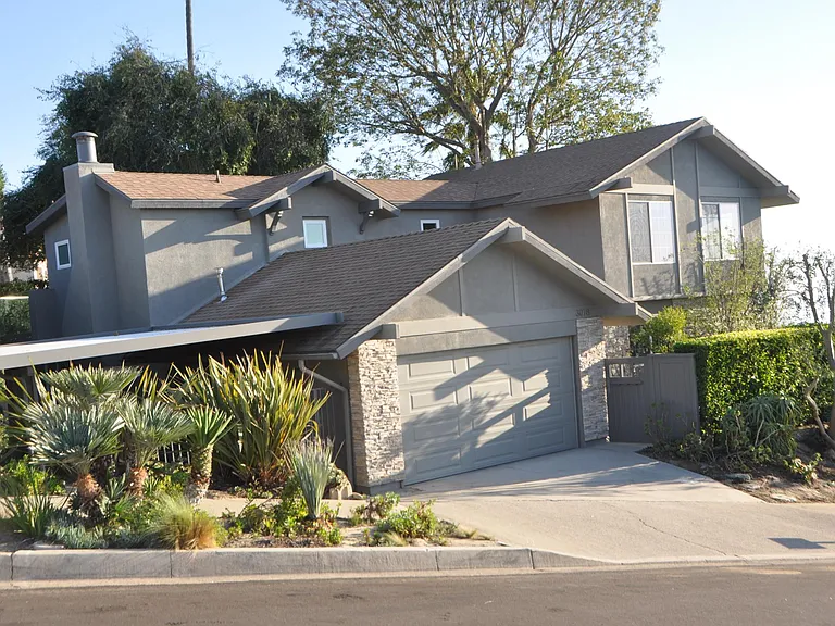3078 Zell Dr — Photo 1