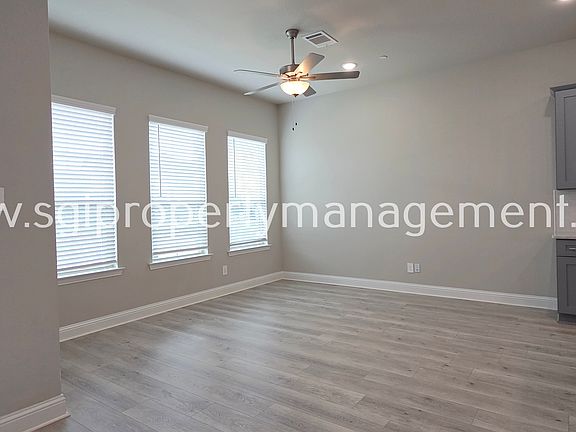 5th image of 12976 Rockham Ln