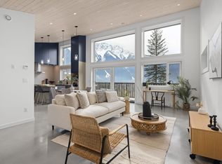 7666 Cerulean Dr, Pemberton, BC V0N2L3