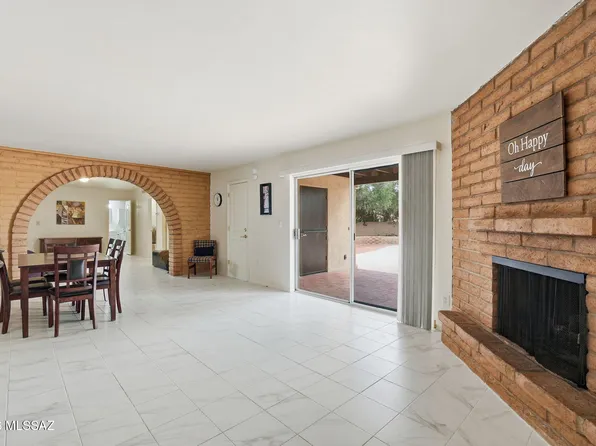 3040 N Conestoga Ave, Tucson, AZ 85749