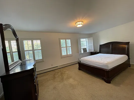 Rented by Realty Collective | media 6