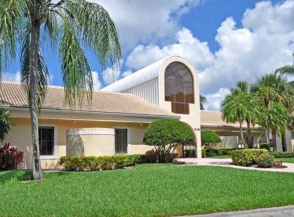 5th image of 5255 Monterey Cir #E