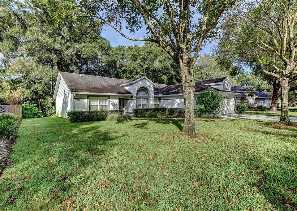 2nd image of 1560 Bent Oaks Blvd