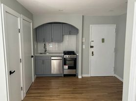 26 Clinton St