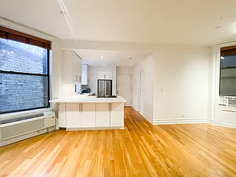 Rented by Coldwell Banker Warburg