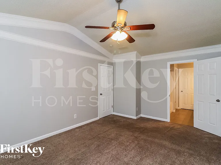 1658 Heyford Cir NW — Photo 11