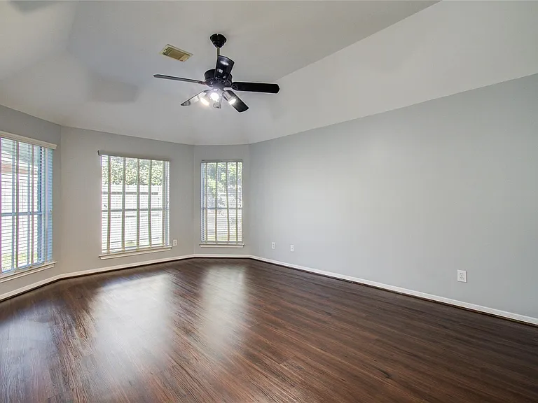 14731 Raven Hollow Ln — Photo 20