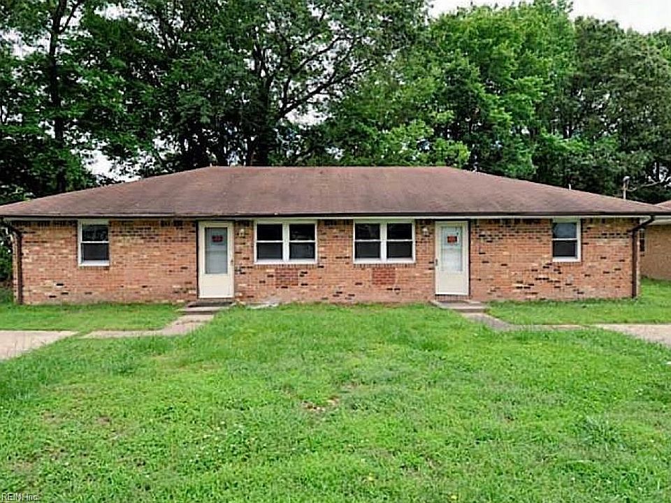1st image of 1300 Linden Ave #A