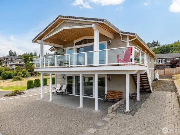 6226 Hinman Drive, Clinton, WA 98236