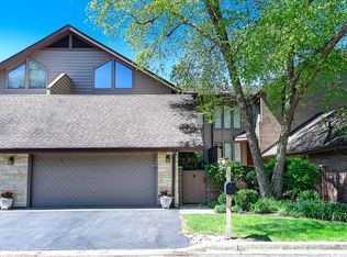 1202 Hawthorne Ln, Hinsdale, IL
