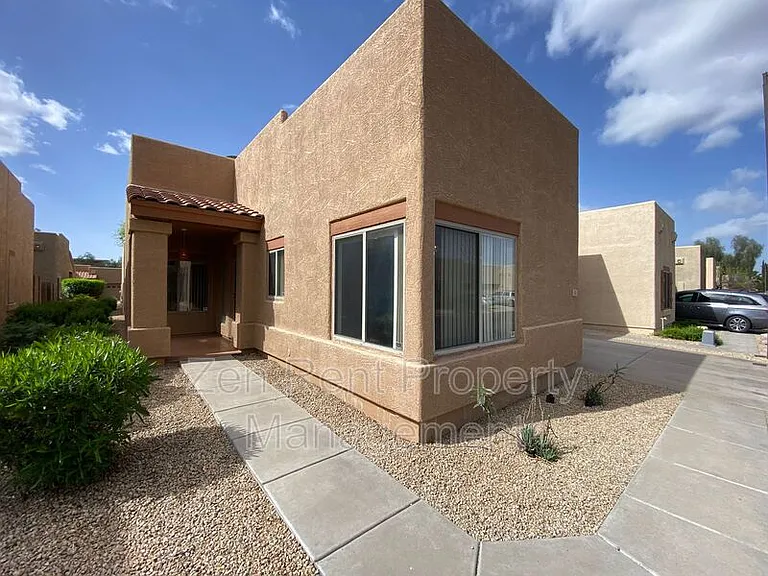 1650 S Crismon Rd #18 — Photo 2