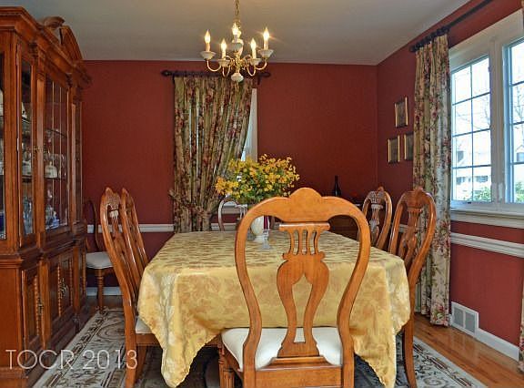 4th image of 75 Zimmer Ave