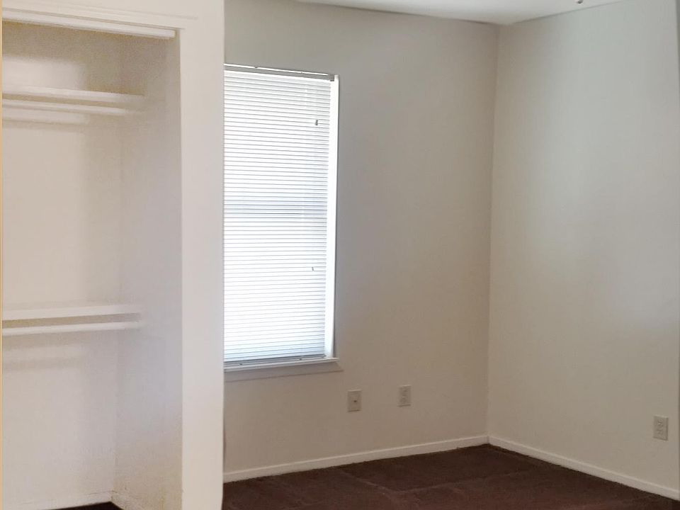 1st image of 1806 Mignon Dr APT A