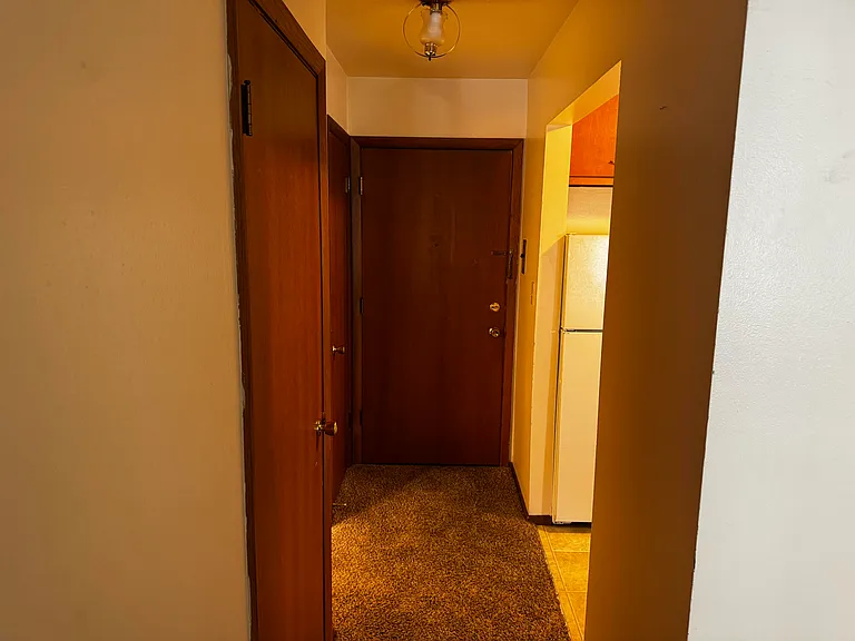 Candlelight Apartments — Photo 3