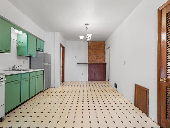 4th image of 617 Bellefonte St APT 1