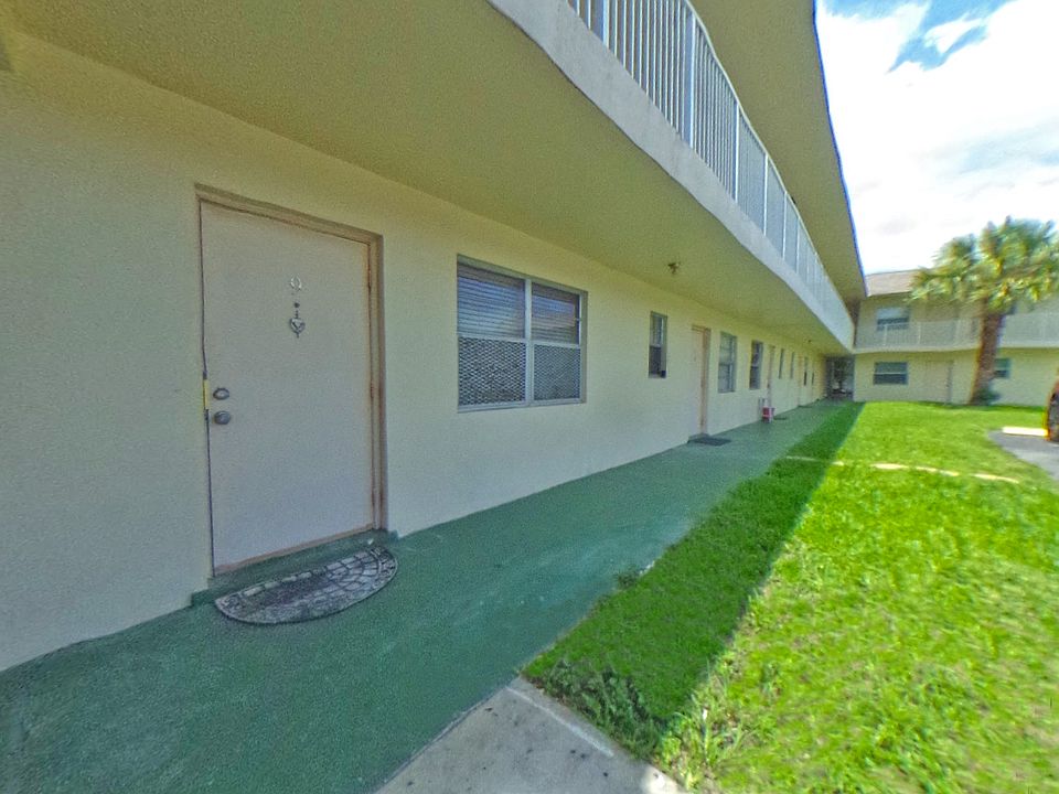 1st image of 2301 SE 4th St #90