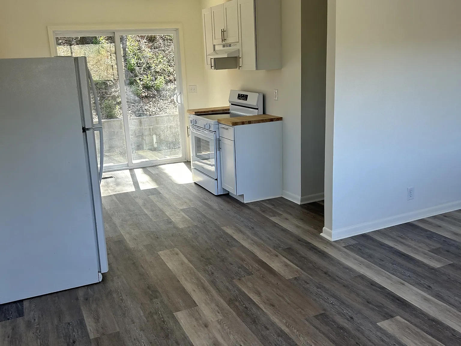 3310 Easton Avenue #B — Photo 3
