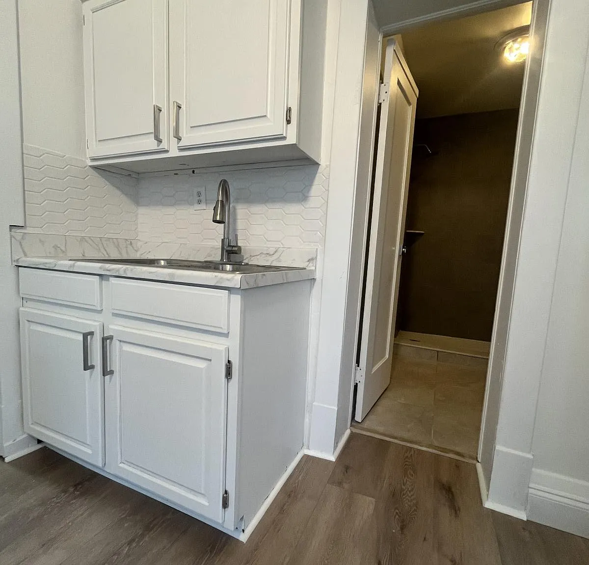 126 Waterloo Avenue - 3 — Photo 2