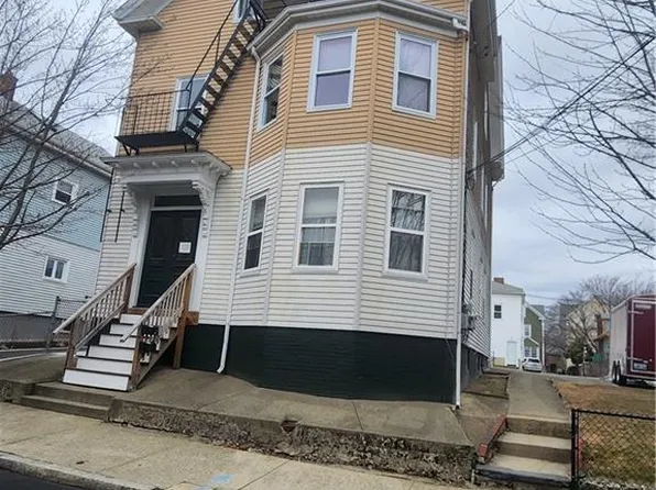 14 Amy St, Providence, RI 02906