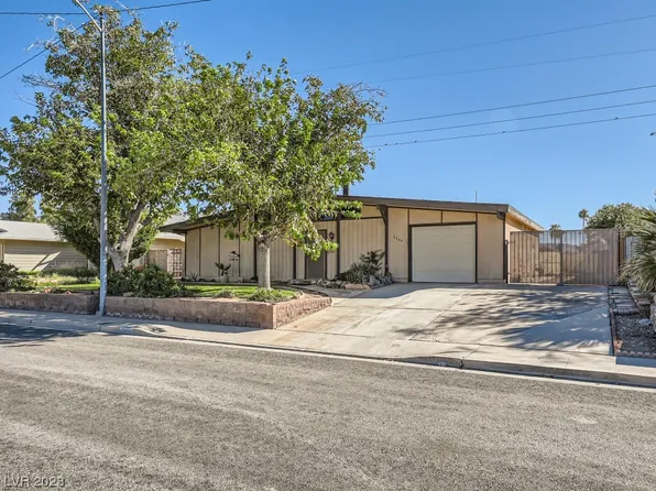 2464 Winterwood Blvd, Las Vegas, NV 89142