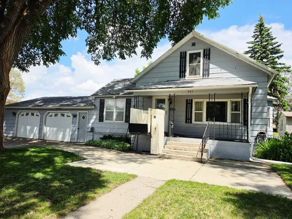 507 S Crescent St, Flandreau, SD 57028