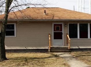 2428 Saint Joseph Ct, Lake Station, IN 46405