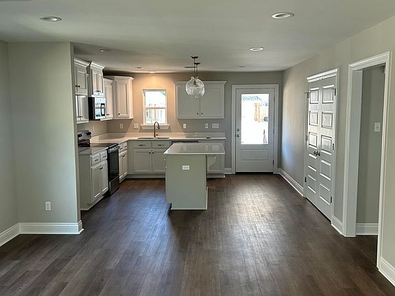 4th image of 226 Camerons Cove Dr