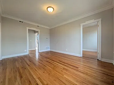 2 bed, 900 sqft, $2,695 — Photo 3