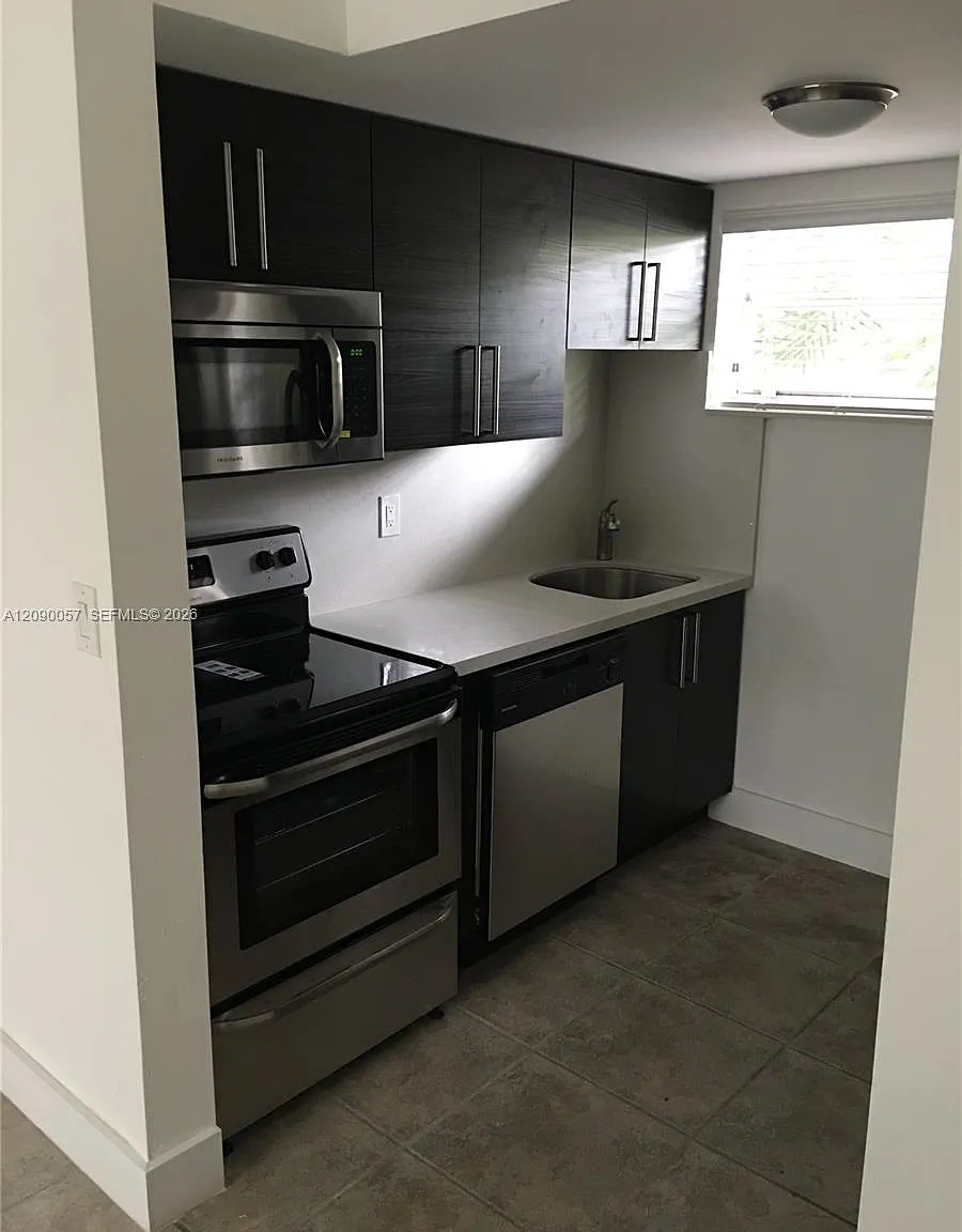 Poltawa Condo — Photo 3