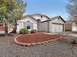 11 Flores Bonitas Ave, Los Lunas, NM 87031