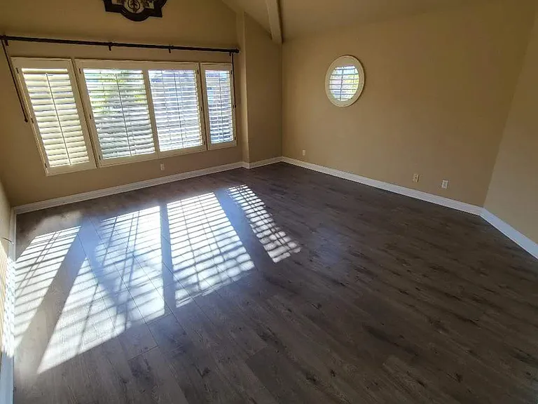 17 Halsey Ave — Photo 5