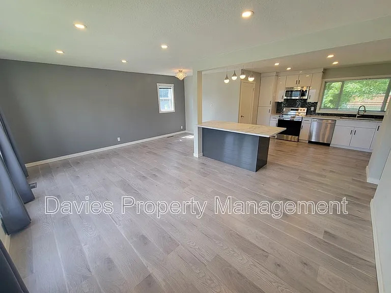 8510 152nd St NW #MAIN — Photo 3