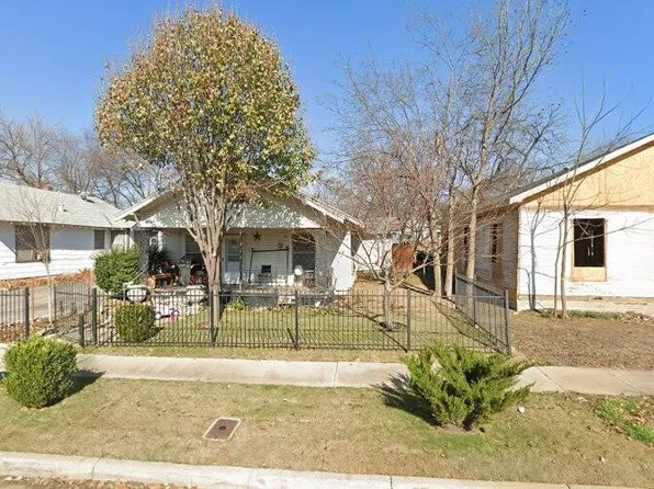 1017 E Baltimore Ave, Fort Worth, TX 76104