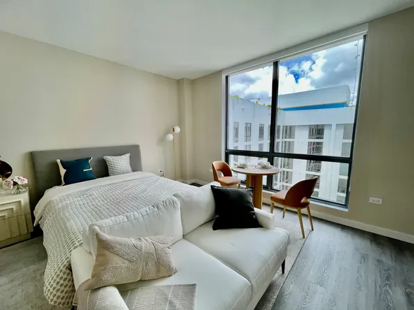 169 NW 26th St, Miami, FL