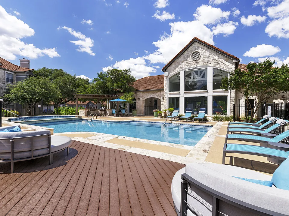 The Boulevard At Town Lake apartments community photo