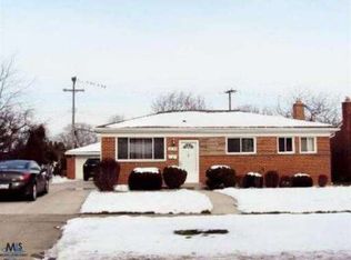 12133 Common Rd, Warren, MI 48093