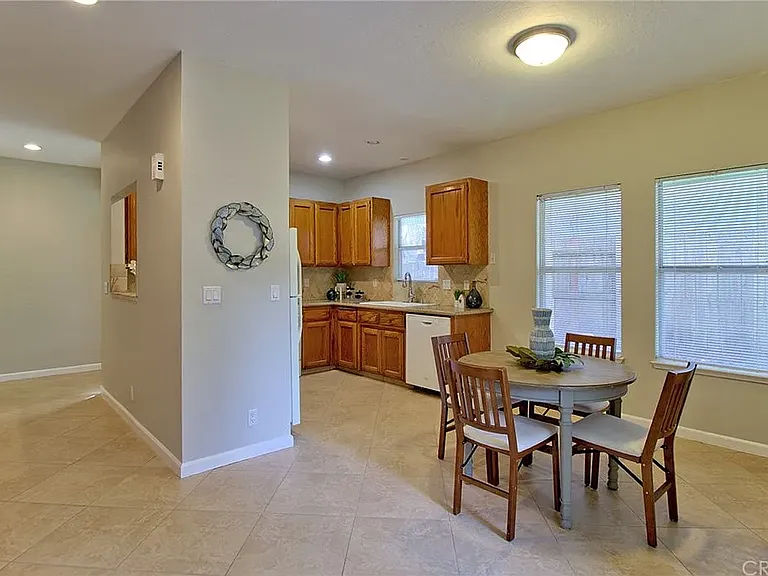857 Victorian Park Dr — Photo 10
