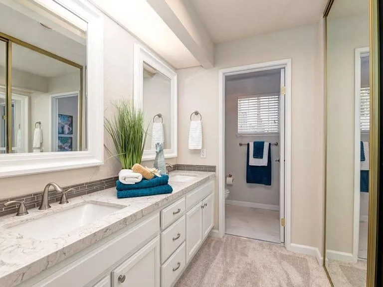 7706 Creekside Dr — Photo 10