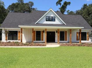 19159 Section St, Fairhope, AL 36532